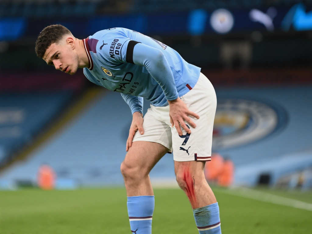 再损核心!斯通斯臀伤再犯,最坏恐至明年方能归队 再损核心!斯通斯臀伤再犯,最坏恐至明年方能归队